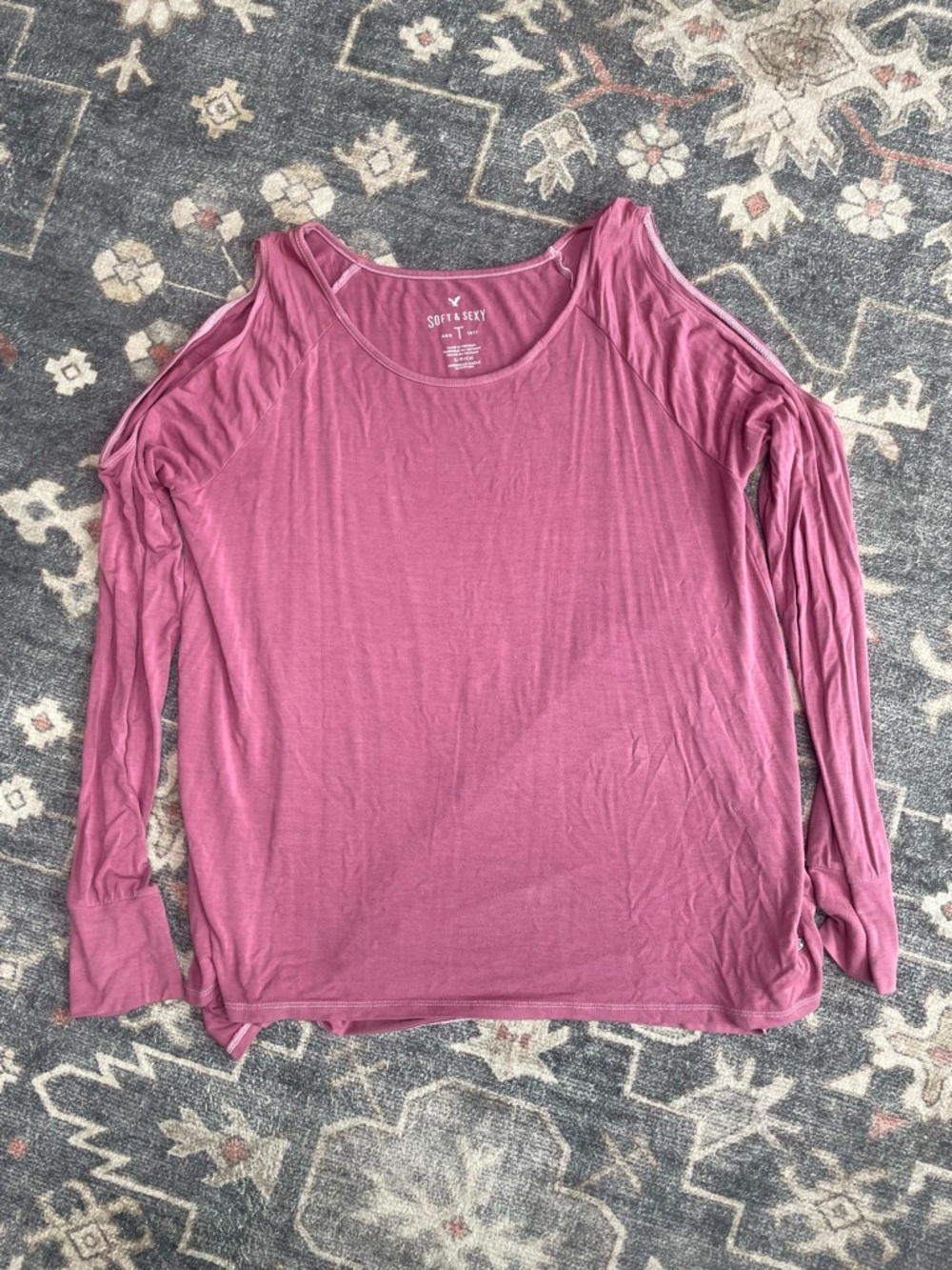 American Eagle Outfitters Mauve Pink Cold-Shoulder Long Sleeve Top